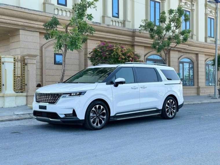Xe Hạ Long Travel 1